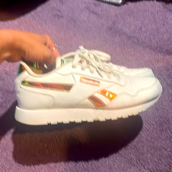 Really cool iridescent and white Reebok tennis shoes - Picture 2 of 7